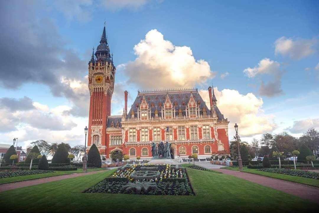 Calais Plage-Gare Appartement Elegant Tout Equipe ภายนอก รูปภาพ